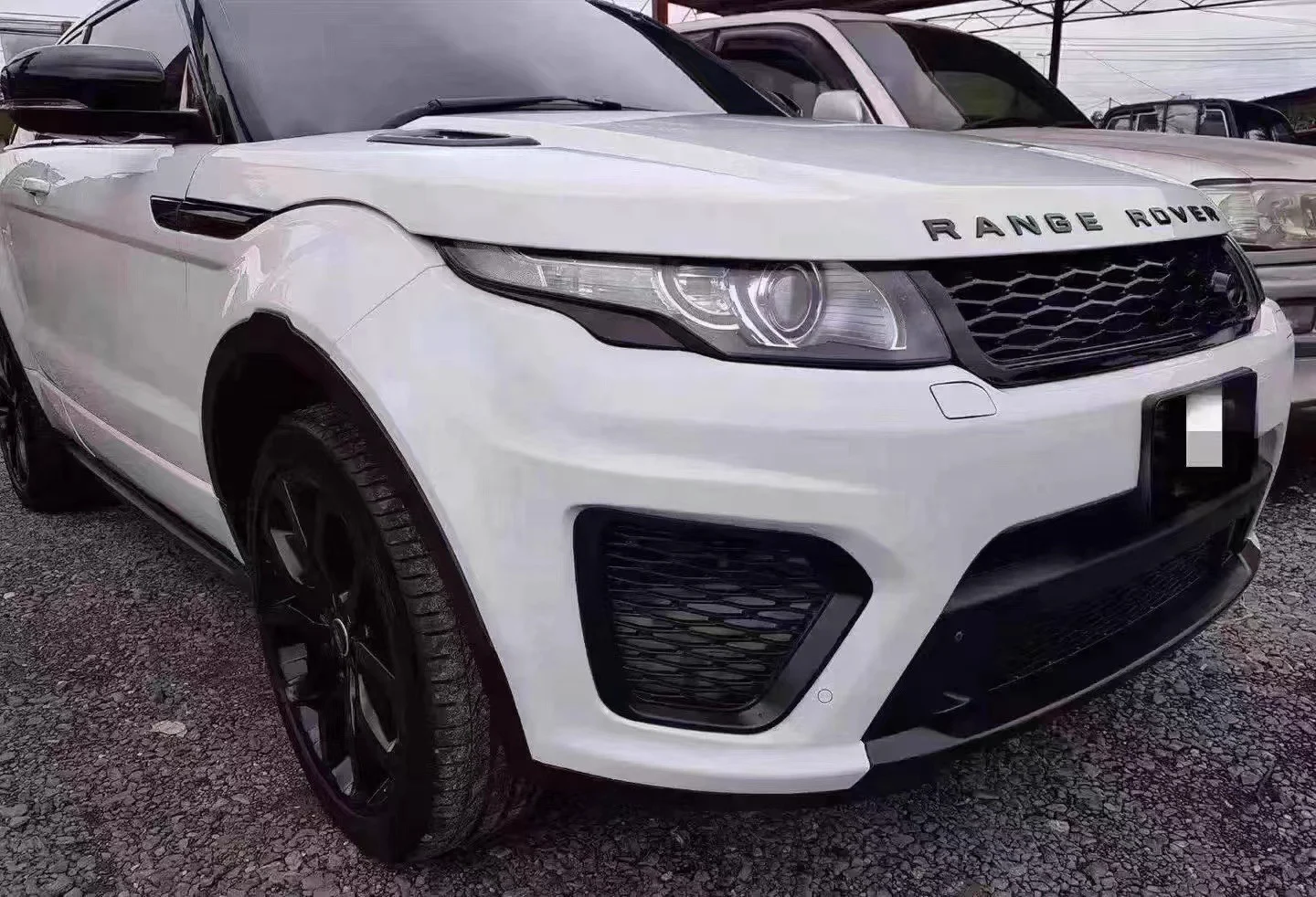 รูปชุดแต่ง ชุดแต่ง Range Rover Evoque SVR ภาพที่ 2