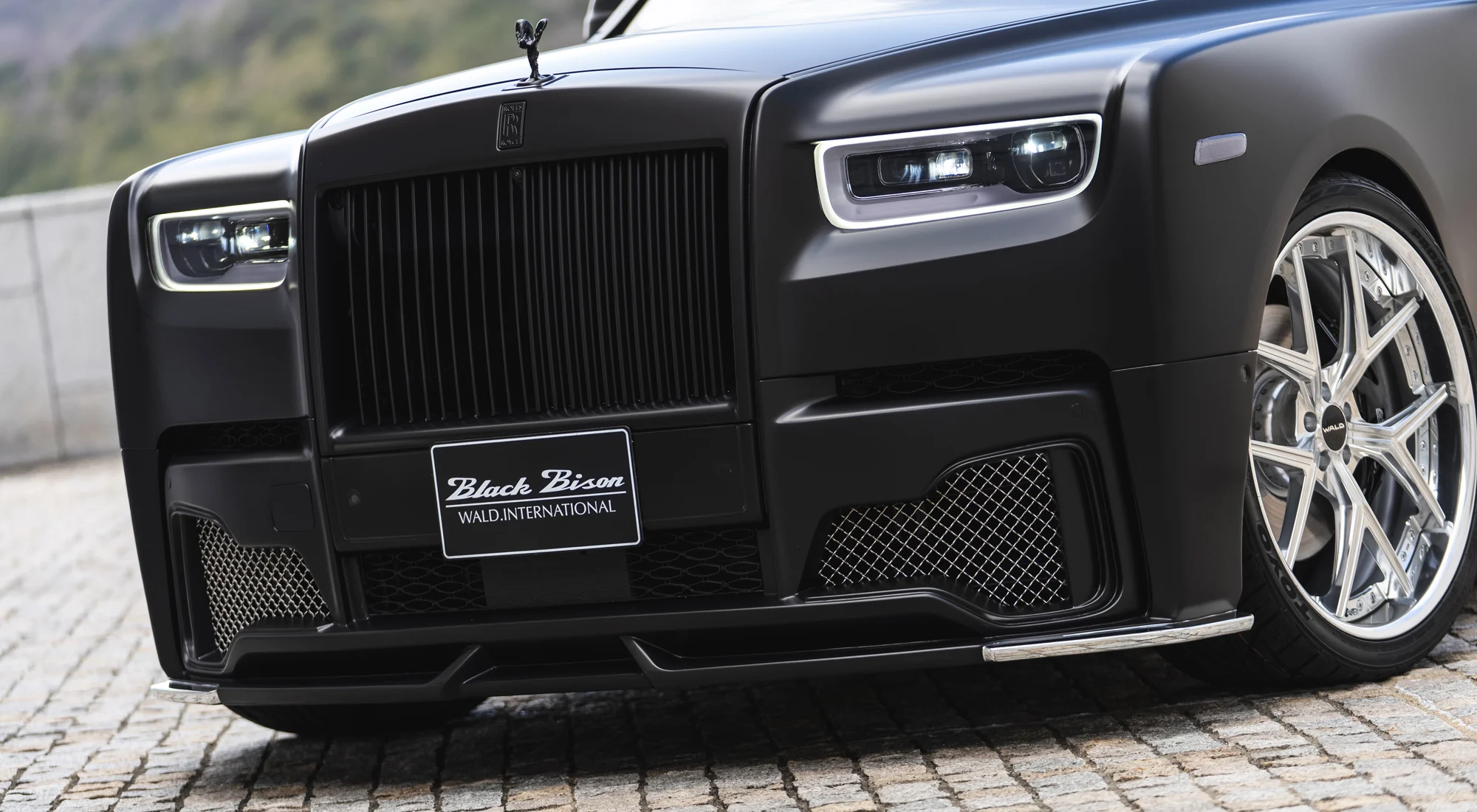 ชุดแต่ง ROLLS-ROYCE PHANTOM 8 WALD Japan สปอร์ตไลน์ แบล็กไบซัน เอดิชัน ภาพ 14