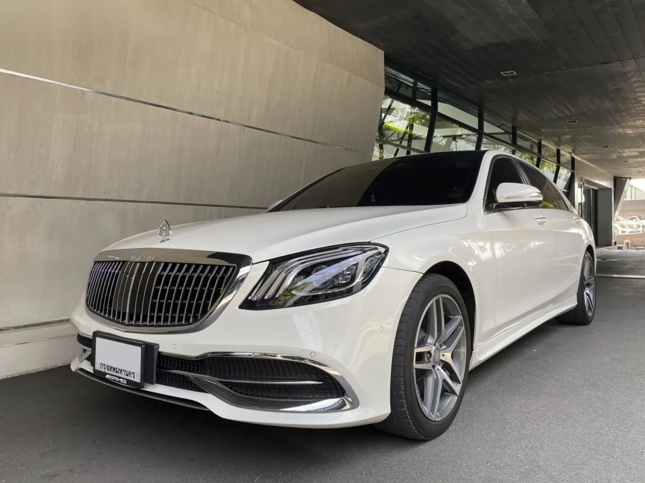 ชุดแต่ง MERCEDES BENZ W222 Mercedes-Benz W222 x Maybach Prodrive Shop ภาพ 2