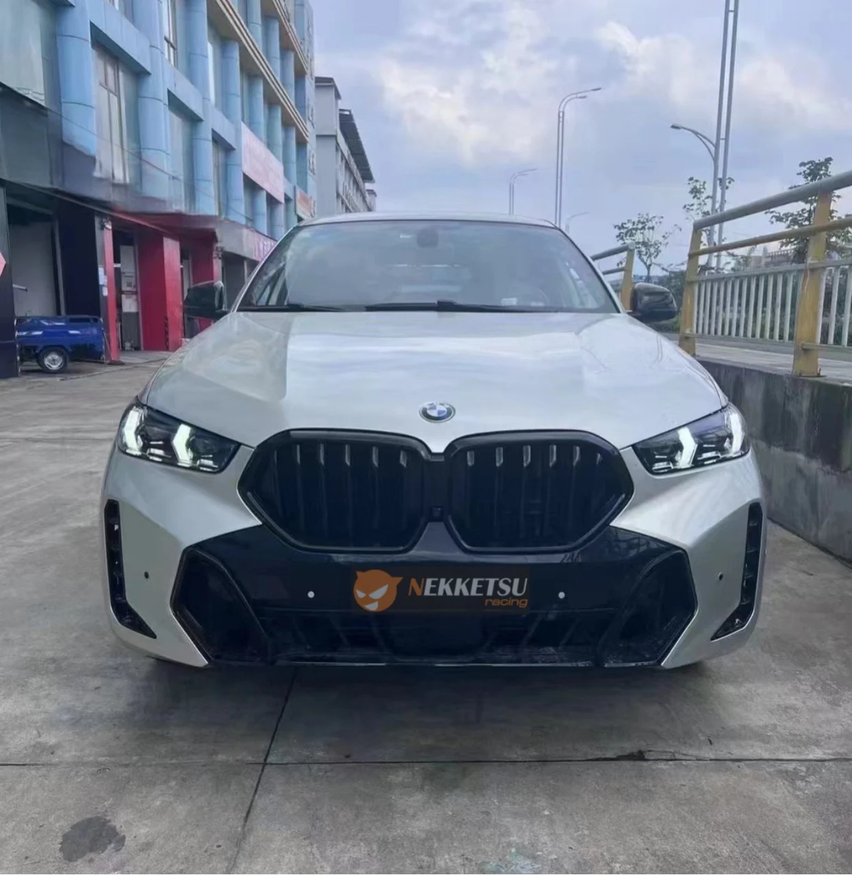 ชุดแต่ง BMW X6 E71 เป็น G06 Lci