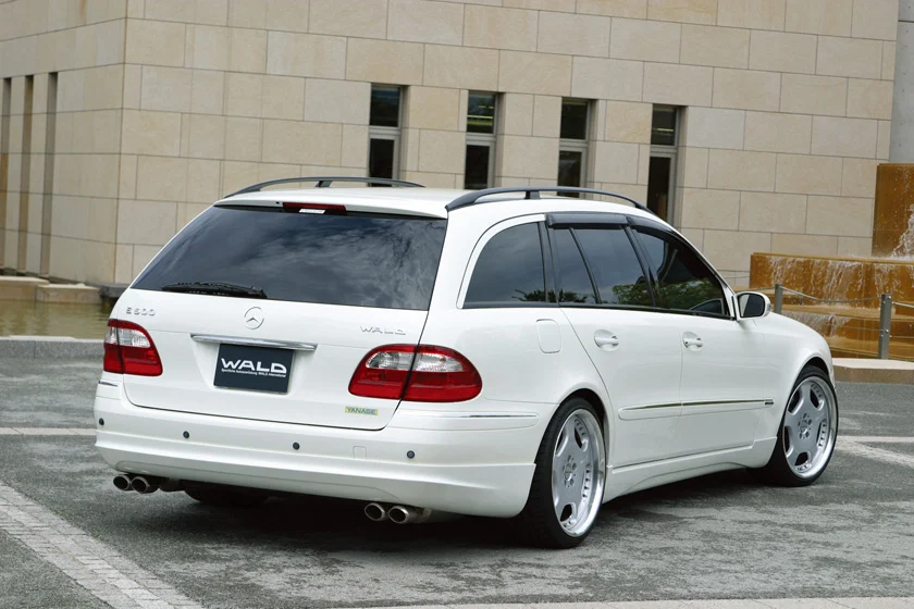 ชุดแต่ง MERCEDES-BENZ E-CLASS WAGON WALD Japan เอ็กเซ็กคิวทีฟไลน์ ภาพ 5