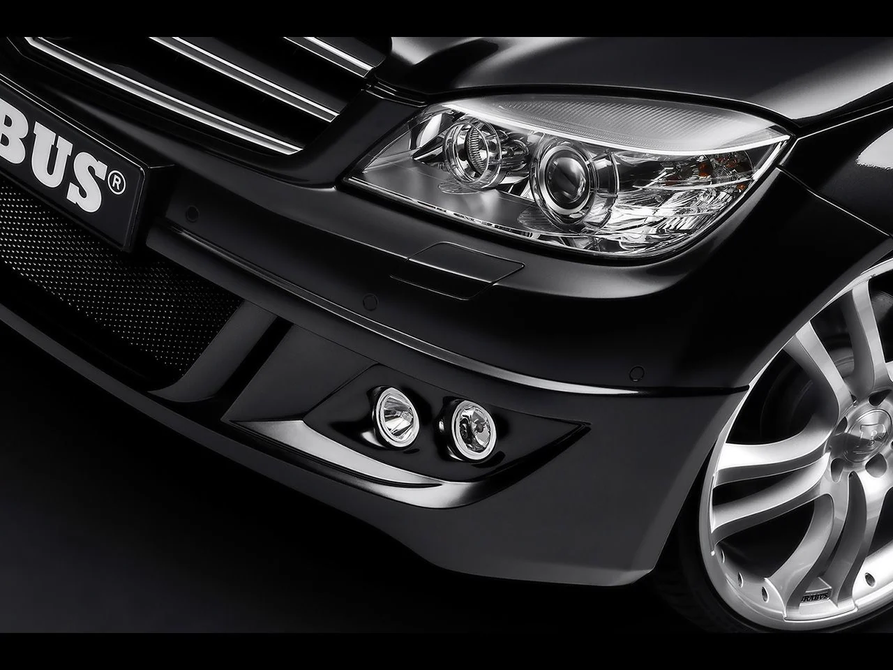 รูปชุดแต่ง ชุดแต่ง Mercedes-Benz C Class W204 2010 2014 Brabus W204 เก่า 4 ประตู ภาพที่ 1