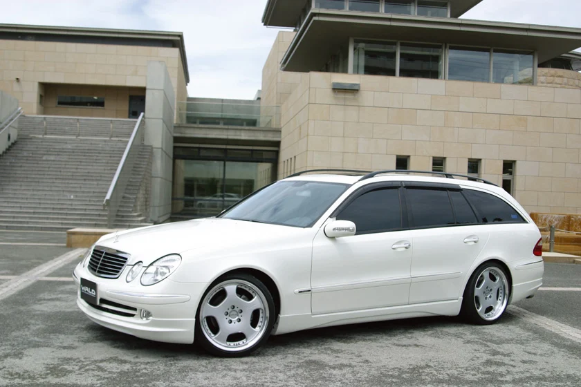 ชุดแต่ง MERCEDES-BENZ E-CLASS WAGON WALD Japan เอ็กเซ็กคิวทีฟไลน์ ภาพ 3