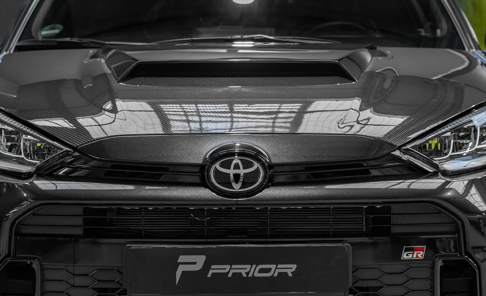 ชิ้นเสริมฝากระโปรงหน้า Prior Design TOYOTA GR Yaris ภาพสินค้าที่เลือก