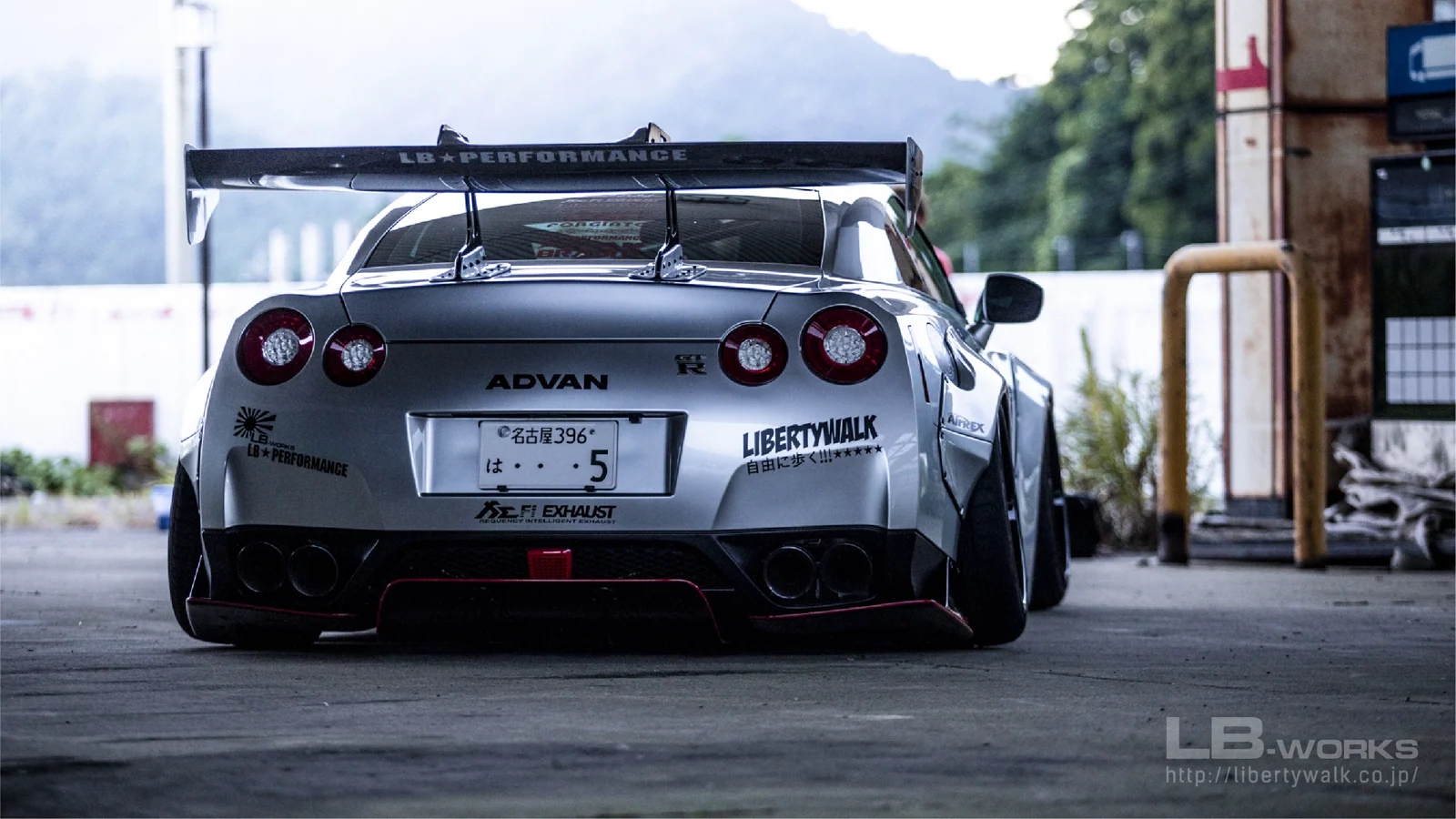 รูปชุดแต่ง ชุดแต่ง Nissan GTR R35 LB Work Type 1.5 ภาพที่ 6