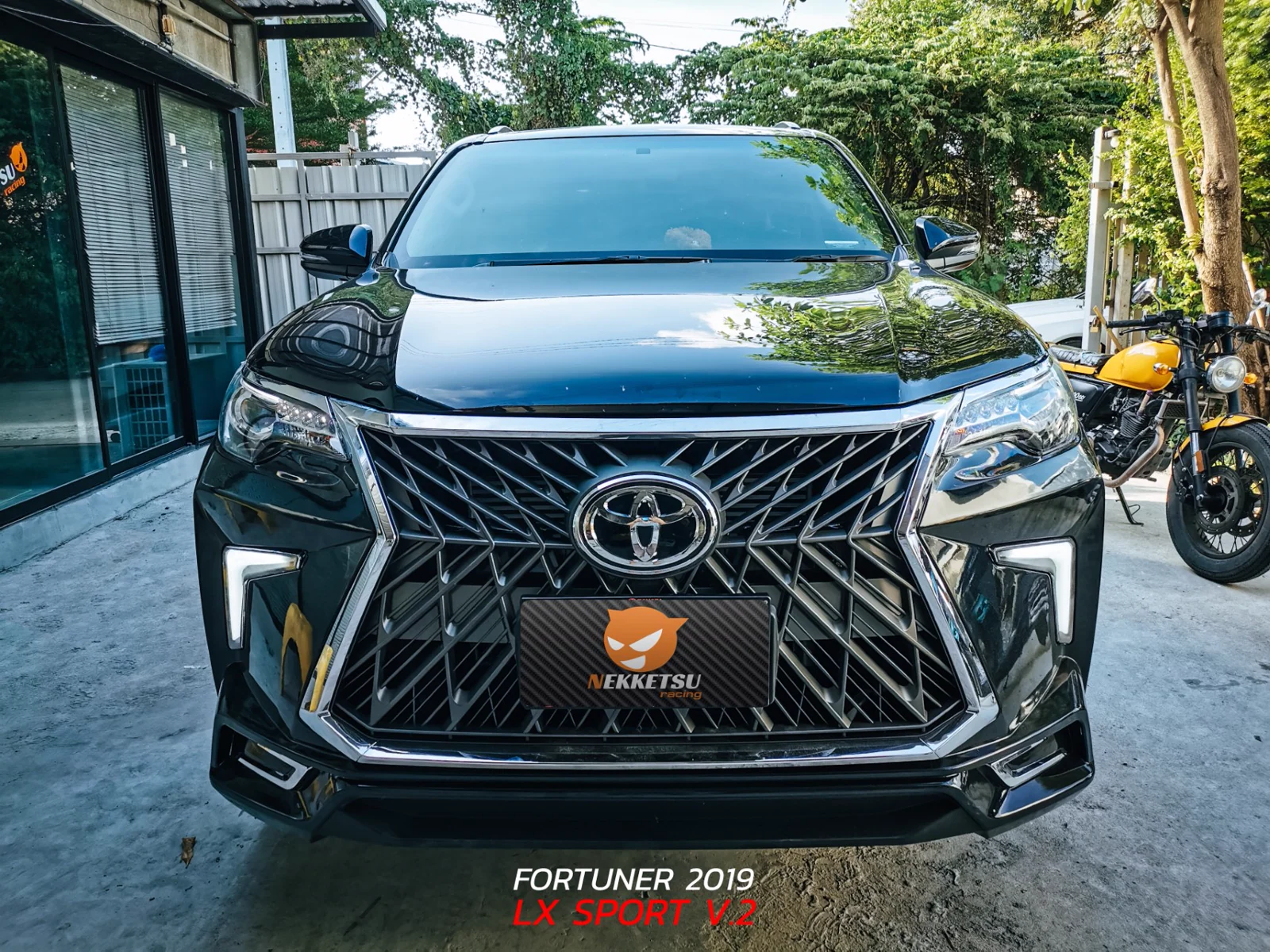 ชุดแต่ง Toyota Fortuner 2015 2019 V.3 HK