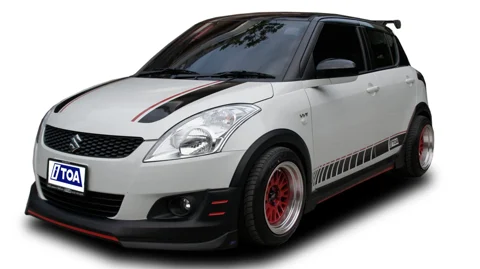 ชุดแต่ง SWIFT 2014 – i SPORT2 – i TOA ภาพรถเต็มคันมุมหน้าจากต้นทาง S-Sporty