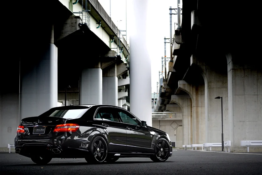ชุดแต่ง MERCEDES-BENZ E-CLASS WALD Japan สปอร์ตไลน์ แบล็กไบซัน เอดิชัน ภาพ 15