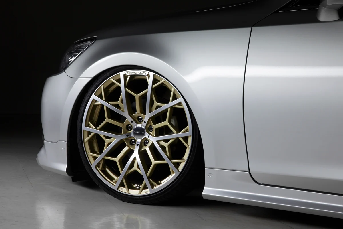 ชุดแต่ง TOYOTA CROWN ROYAL WALD Japan สปอร์ตไลน์ ภาพ 13