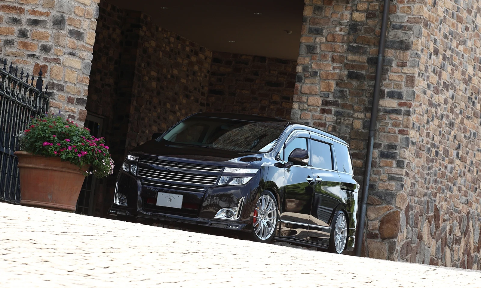 ชุดแต่ง NISSAN ELGRAND HighWay STAR E52 2010.08~2013.12 Rowen Japan ภาพ 10