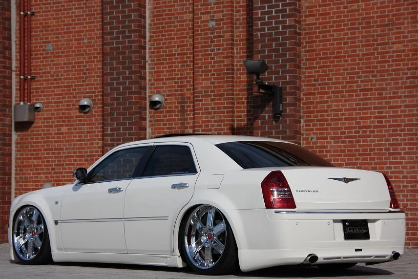 สเกิร์ตท้าย JOB DESIGN COMPLETION สำหรับ CHRYSLER 300C ภาพสินค้าที่เลือก