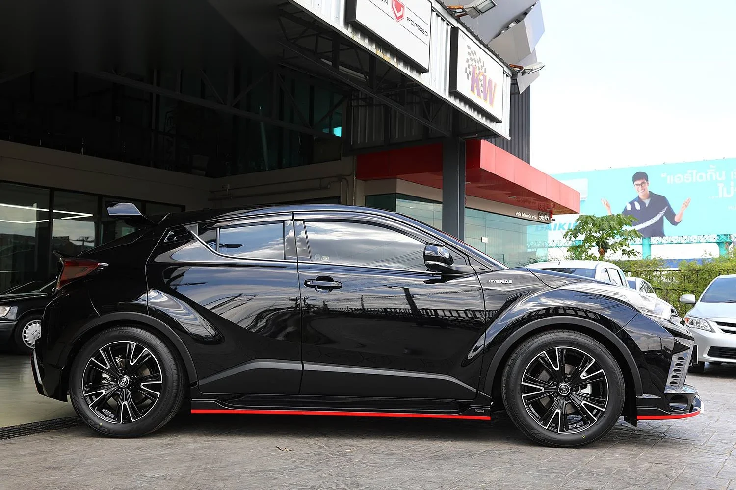 ชุดแต่ง TOYOTA CHR Toyota C-HR x SilkBlaze ชุดแต่งรอบคัน Prodrive Shop ภาพ 8