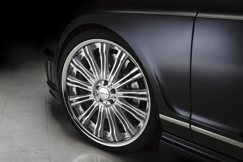 ชุดแต่ง BENTLEY CONTINENTAL FLYING SPUR WALD Japan สปอร์ตไลน์ แบล็กไบซัน เอดิชัน ภาพ 10