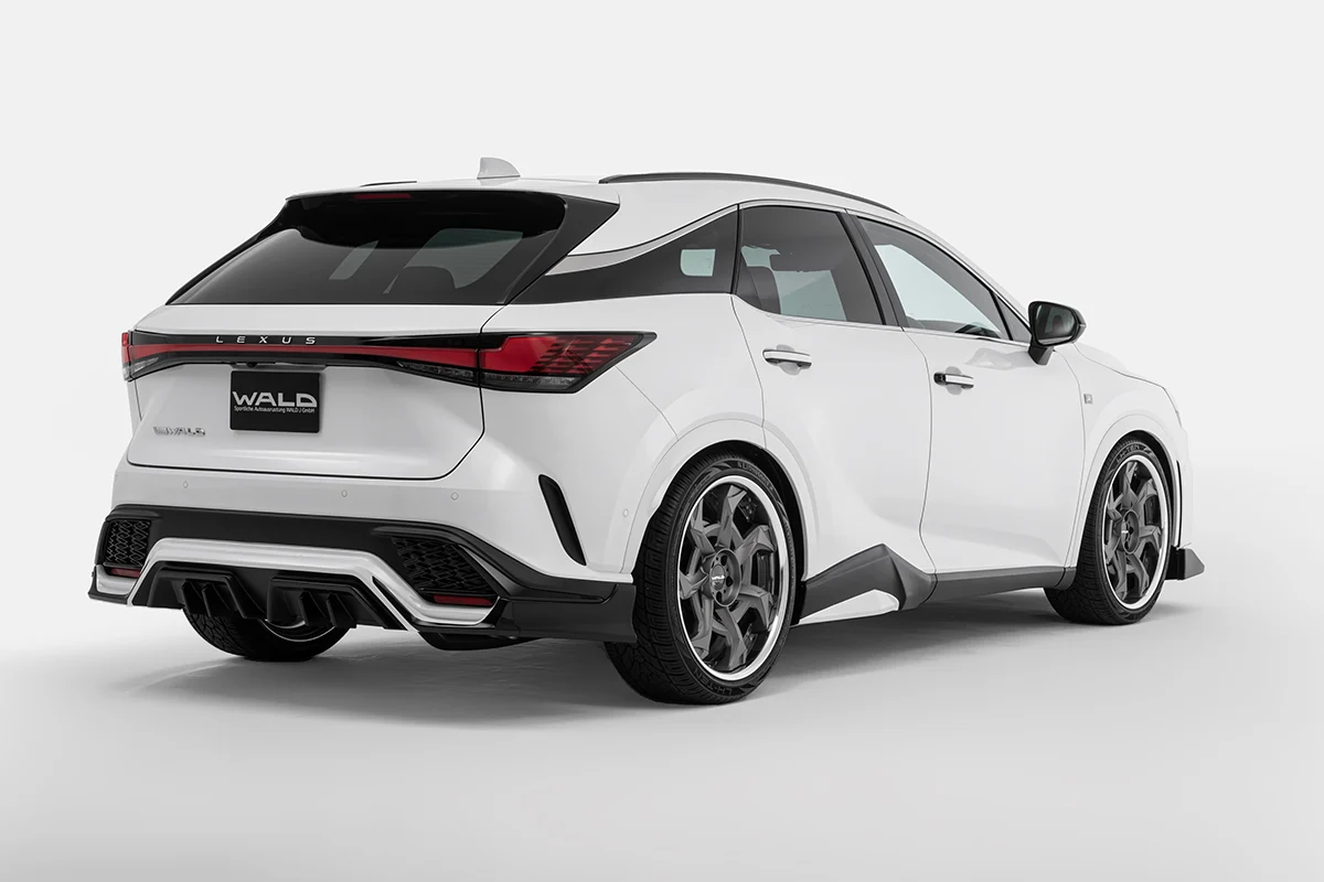 ชุดแต่ง LEXUS RX350/500h F SPORT WALD Japan สปอร์ตไลน์ ภาพ 4