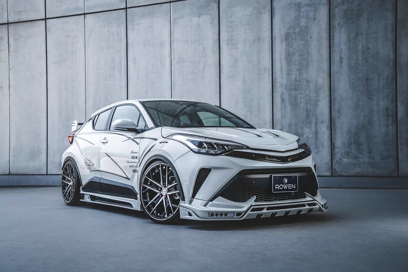รูปชุดแต่ง ชุดแต่ง Toyota CHR Rowen ภาพที่ 4