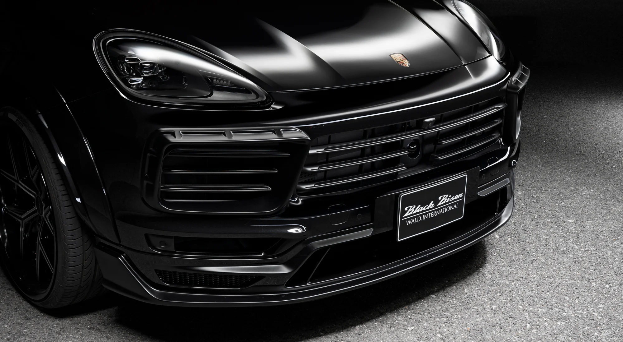 ชุดแต่ง PORSCHE CAYENNE WALD Japan สปอร์ตไลน์ แบล็กไบซัน เอดิชัน ภาพ 19