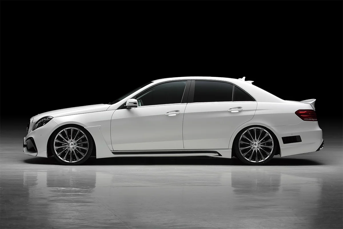 ชุดแต่ง MERCEDES-BENZ E-CLASS WALD Japan สปอร์ตไลน์ แบล็กไบซัน เอดิชัน ภาพ 23