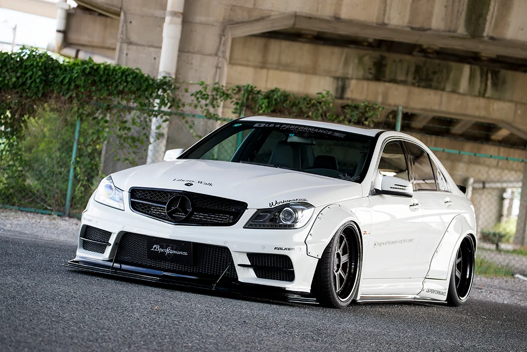 รูปชุดแต่ง ชุดแต่ง Mercedes-Benz C Class W204 2010 2014 LB WORK ภาพที่ 8