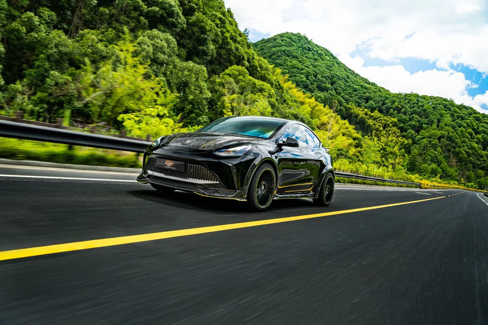 รูปชุดแต่ง ชุดแต่ง Tesla Model y sport v.2 ภาพที่ 9