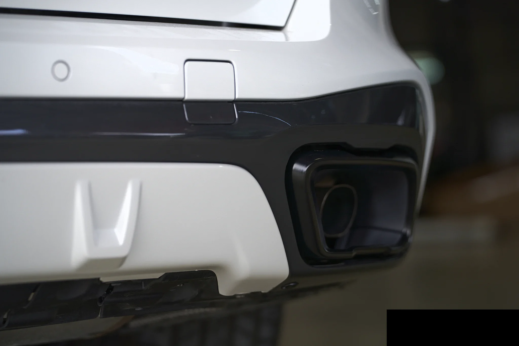 ชุดแต่ง BMW X5 G05 BMW X5 x Original X5M สปอยเลอร์หลังคา + Black Tips Prodrive Shop ภาพ 9