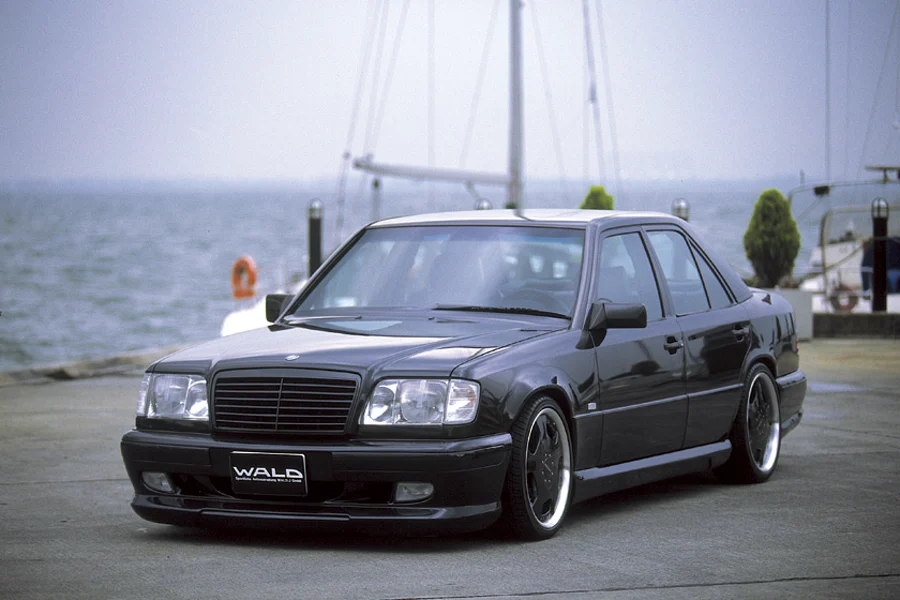 รูปชุดแต่ง ชุดแต่ง Mercedes-Benz E Class W124 WALD 4Door ภาพที่ 10