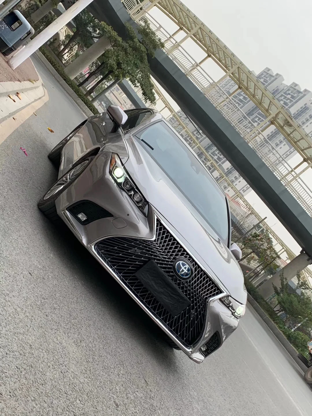 รูปชุดแต่ง ชุดแต่ง Lexus LS ภาพที่ 1