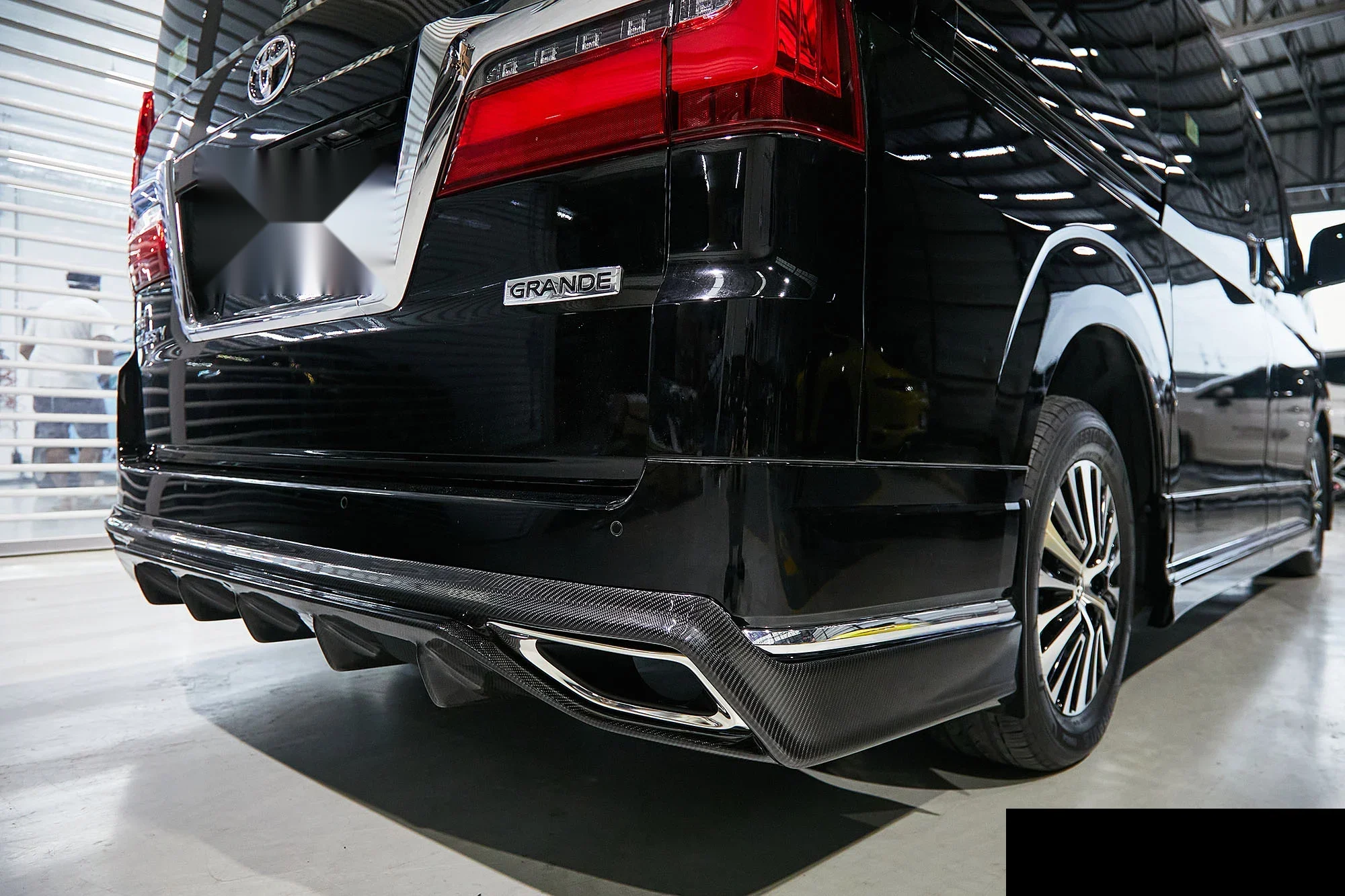 ชุดแต่ง TOYOTA Majesty Toyota Majesty x AIMGAIN Prodrive Shop ภาพ 9