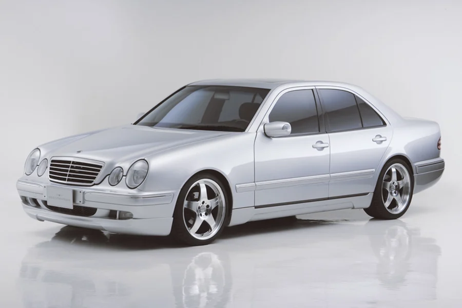 รูปชุดแต่ง ชุดแต่ง Mercedes-Benz E Class W210 WALD 4Doors Facelift ภาพที่ 3