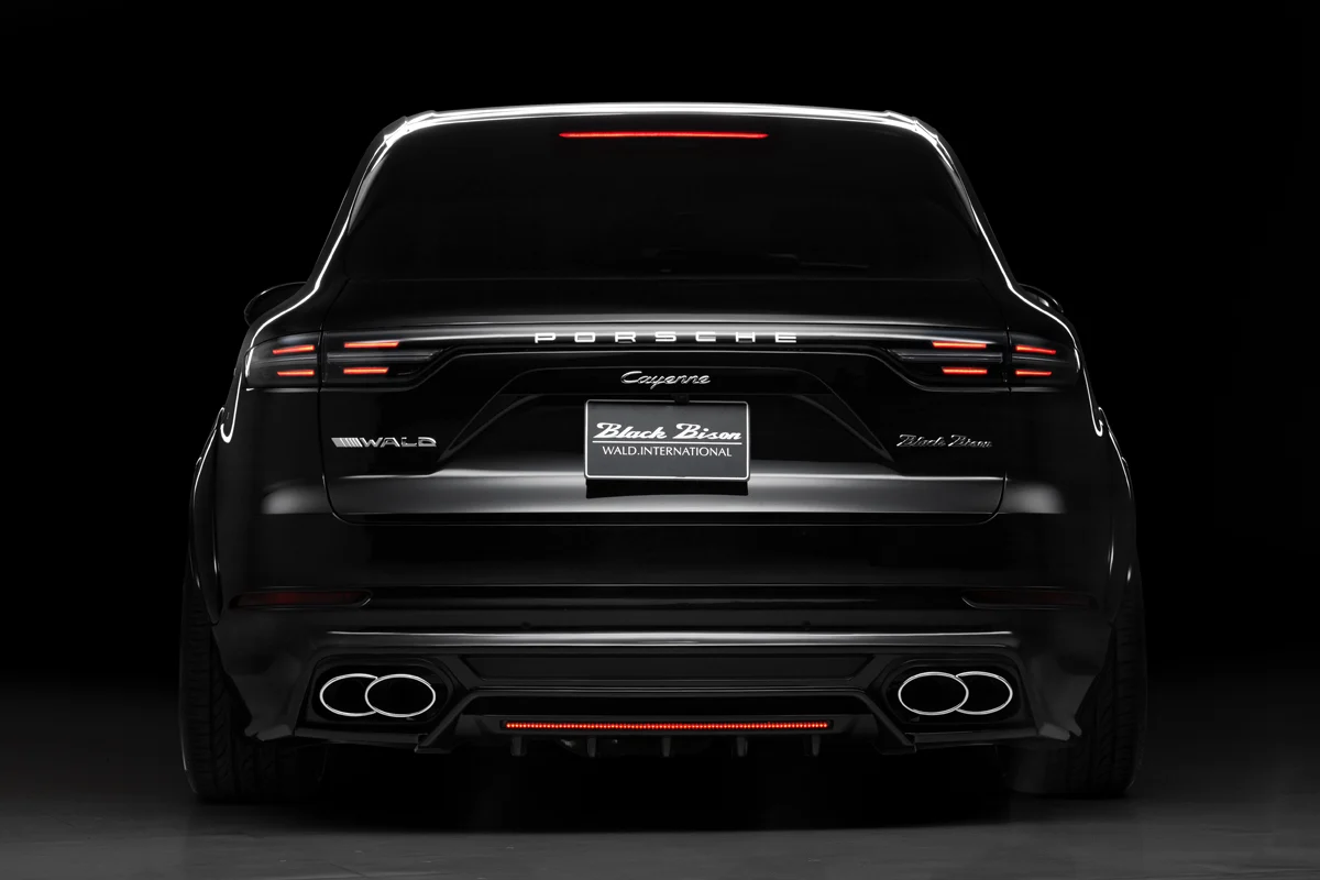 ชุดแต่ง PORSCHE CAYENNE WALD Japan สปอร์ตไลน์ แบล็กไบซัน เอดิชัน ภาพ 10