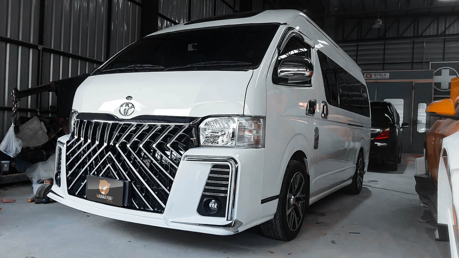 รูปชุดแต่ง ชุดแต่ง TOYOTA Commuter รถตู้ 2005 2018 ทรง Alphard V.2 ภาพที่ 6