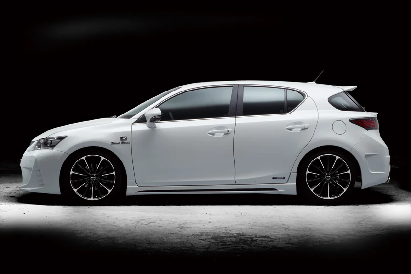 ชุดแต่ง LEXUS CT200h WALD Japan สปอร์ตไลน์ แบล็กไบซัน เอดิชัน ภาพ 5