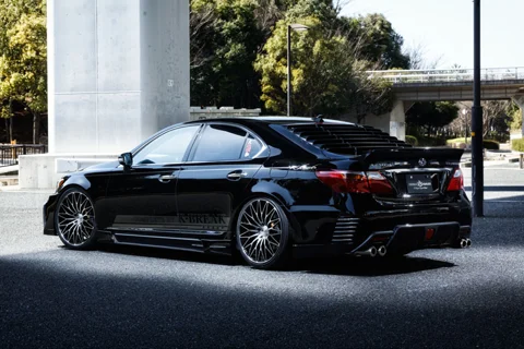 กันชนหลังพร้อมดิฟฟิวเซอร์ ชุด 2 ชิ้น HYPER ZERO CUSTOM GT LEXUS LS 460ช่วงปรับโฉมกลาง K-Break ภาพสินค้าที่เลือก