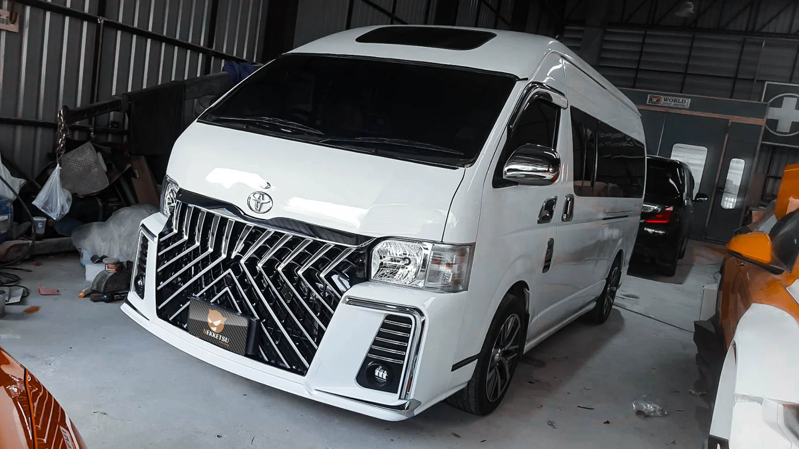 รูปชุดแต่ง ชุดแต่ง TOYOTA Commuter รถตู้ 2005 2018 ทรง Alphard V.2 ภาพที่ 13