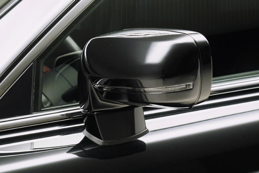 ชุดแต่ง ROLLS-ROYCE PHANTOM 7 WALD Japan สปอร์ตไลน์ แบล็กไบซัน เอดิชัน ภาพ 10