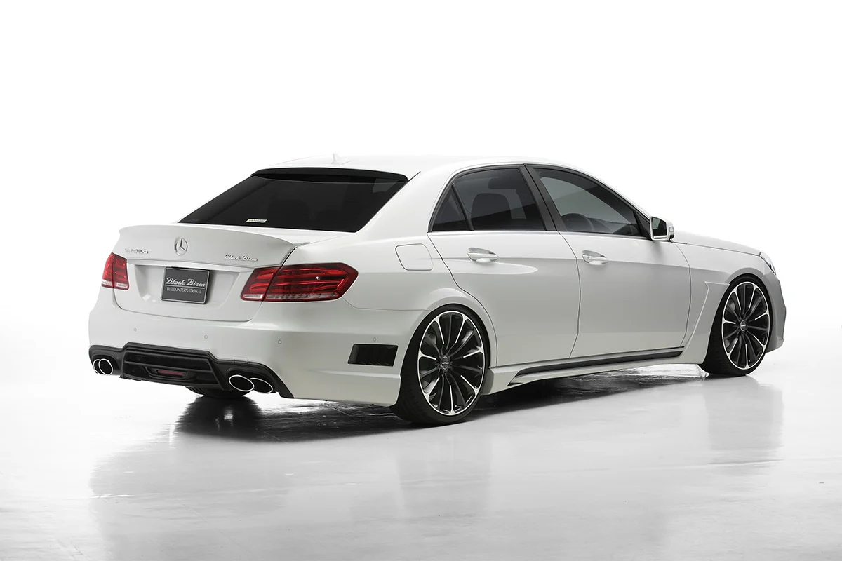 ชุดแต่ง MERCEDES-BENZ E-CLASS WALD Japan สปอร์ตไลน์ แบล็กไบซัน เอดิชัน ภาพ 24