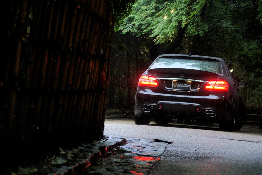 ชุดแต่ง MERCEDES-BENZ E-CLASS WALD Japan สปอร์ตไลน์ แบล็กไบซัน เอดิชัน ภาพ 7