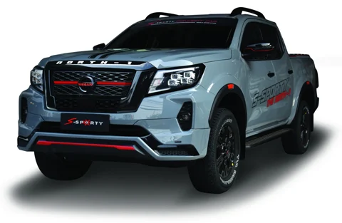 ชุดแต่ง NAVARA PRO 2X 2021-NORTH 1 ภาพรถเต็มคันมุมหน้าจากต้นทาง S-Sporty