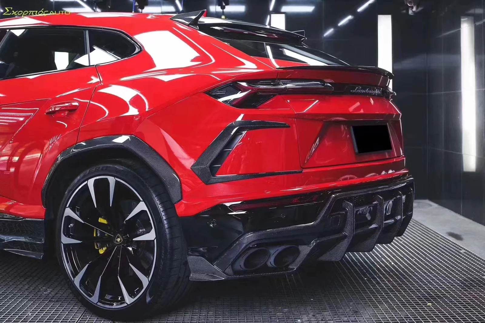 รูปชุดแต่ง ชุดแต่ง Lamborghini Urus ภาพที่ 12