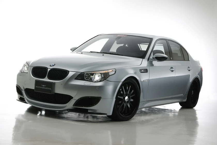 ชุดแต่ง BMW M5 WALD Japan สปอร์ตไลน์ ภาพ 2