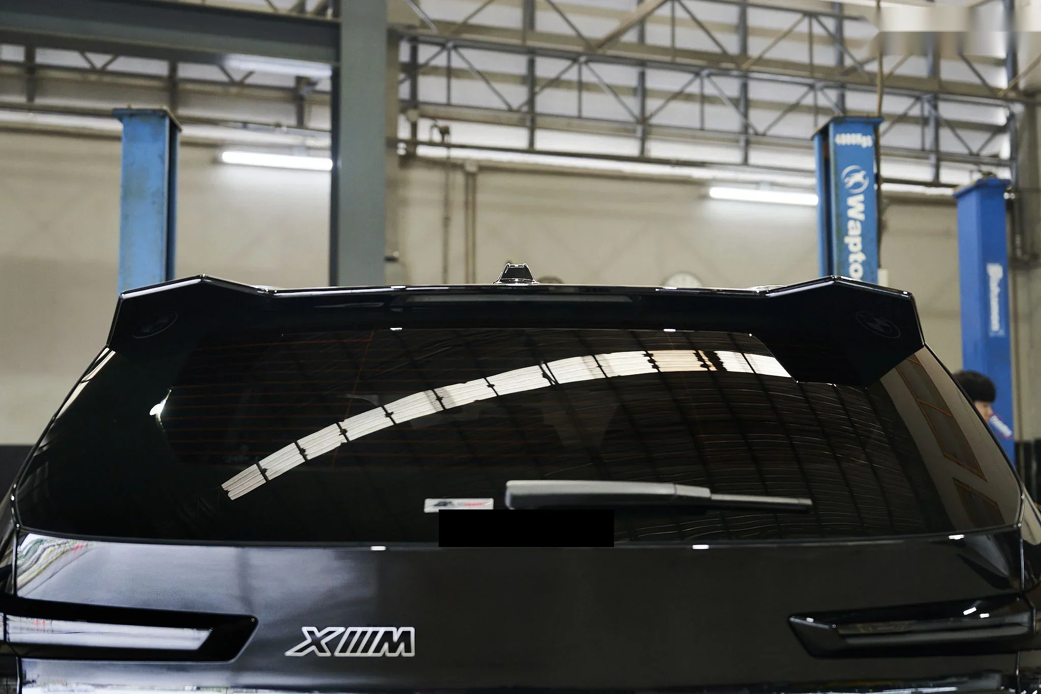 ชุดแต่ง BMW XM BMW XM x Renegade สปอยเลอร์หลังคา Prodrive Shop ภาพ 4