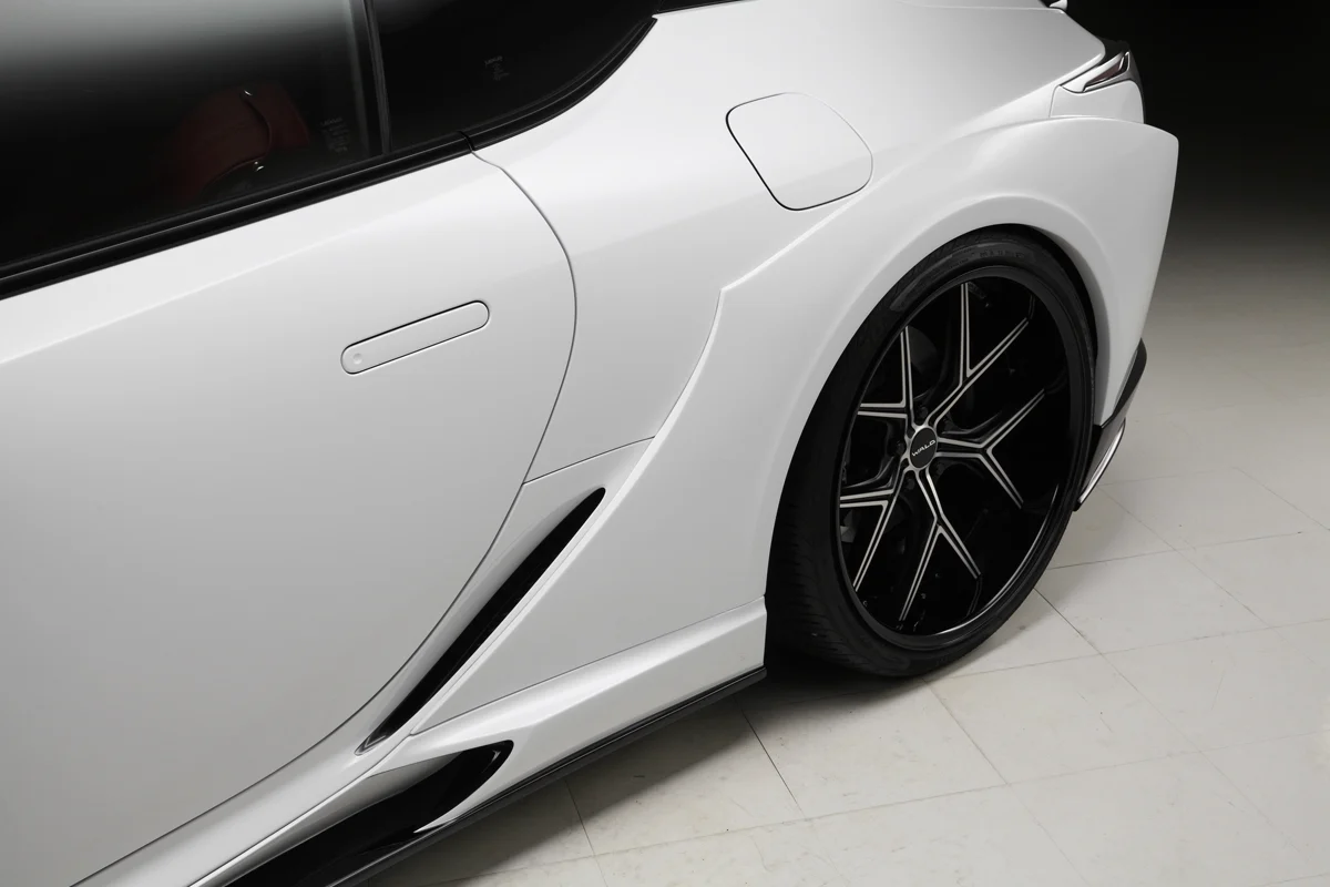 รูปชุดแต่ง ชุดแต่ง Lexus LC500 WALD Sport ภาพที่ 3