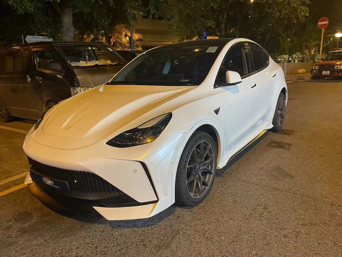 รูปชุดแต่ง ชุดแต่ง Tesla Model y sport v.2 ภาพที่ 5