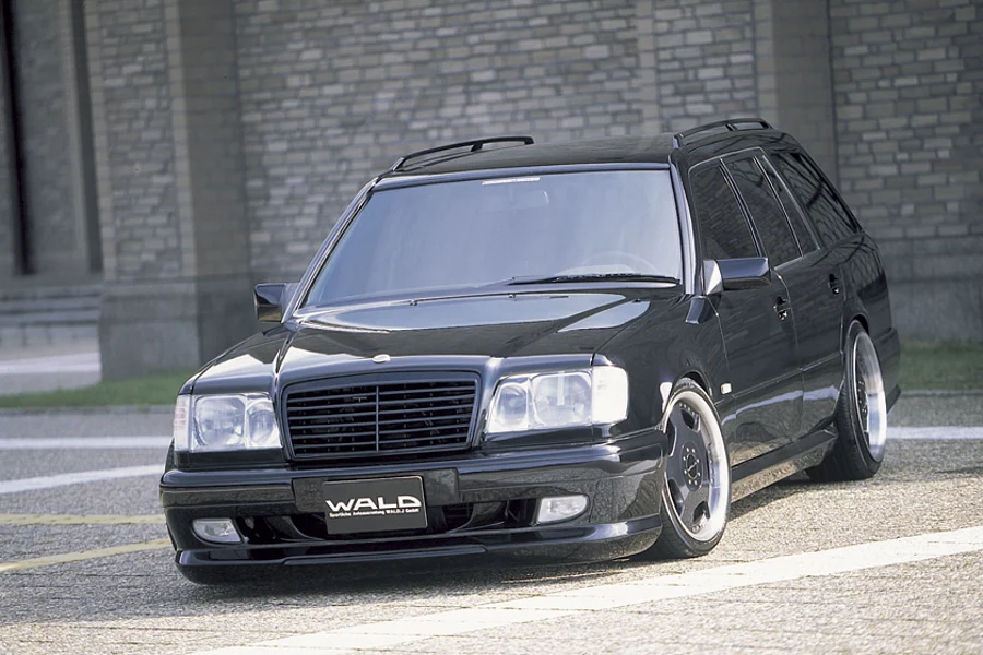รูปชุดแต่ง ชุดแต่ง Mercedes-Benz E Class W124 WALD Wargon ภาพที่ 7