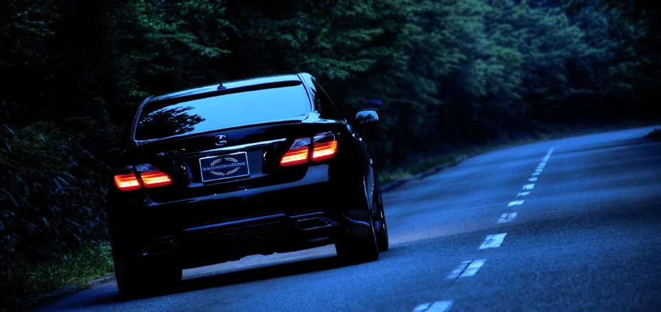 ชุดแต่ง LEXUS LS460/L WALD Japan เอ็กเซ็กคิวทีฟไลน์ ภาพ 23