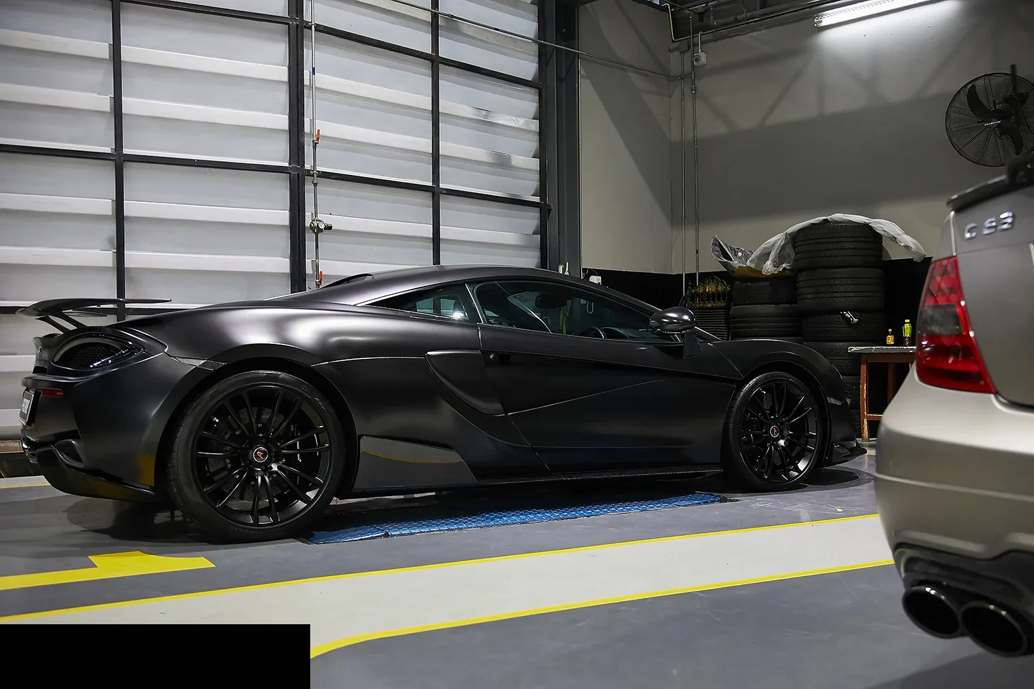 ชุดแต่ง McLaren 570S McLaren 570S Prodrive Shop ภาพ 19