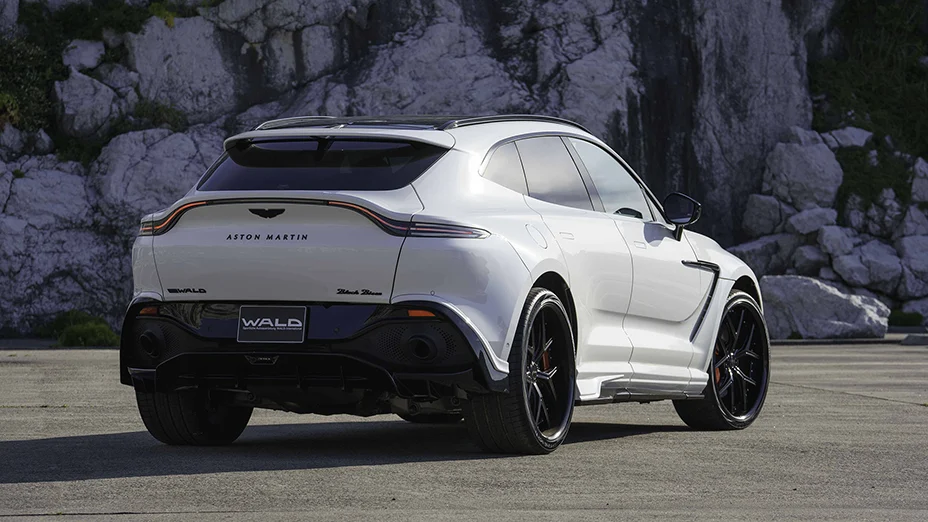 ชุดแต่ง ASTON MARTIN DBX WALD Japan สปอร์ตไลน์ แบล็กไบซัน เอดิชัน ภาพ 3