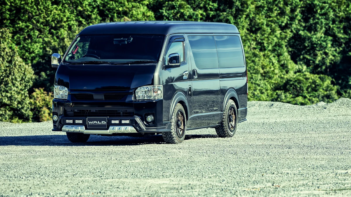 ชุดแต่ง TOYOTA HIACE WIDE/SUPER LONG WALD Japan เดสเสิร์ตไลน์ ภาพ 3