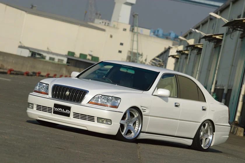ชุดแต่ง TOYOTA CROWN MAJESTA WALD Japan เอ็กเซ็กคิวทีฟไลน์ ภาพ 11