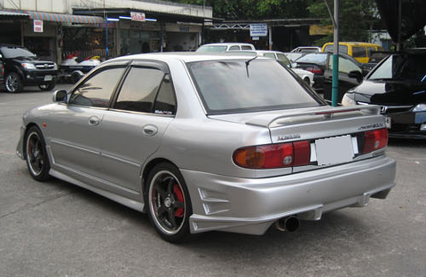 ชุดแต่ง Mitsubishi E Car