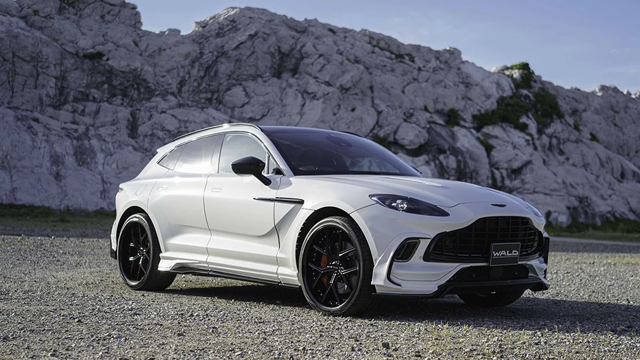 ชุดแต่ง ASTON MARTIN DBX WALD Japan สปอร์ตไลน์ แบล็กไบซัน เอดิชัน ภาพ 8